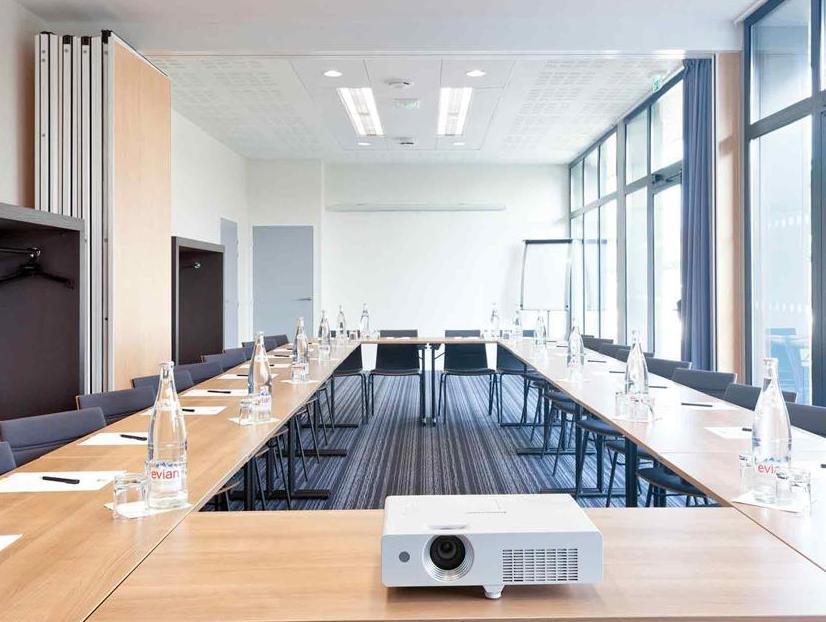 Ibis Styles Centre Hotel 3*