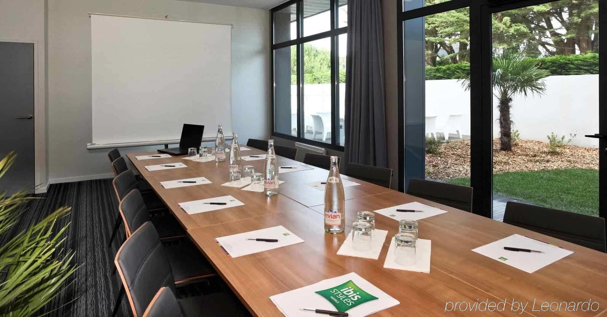 Ibis Styles Centre Hotel 3*
